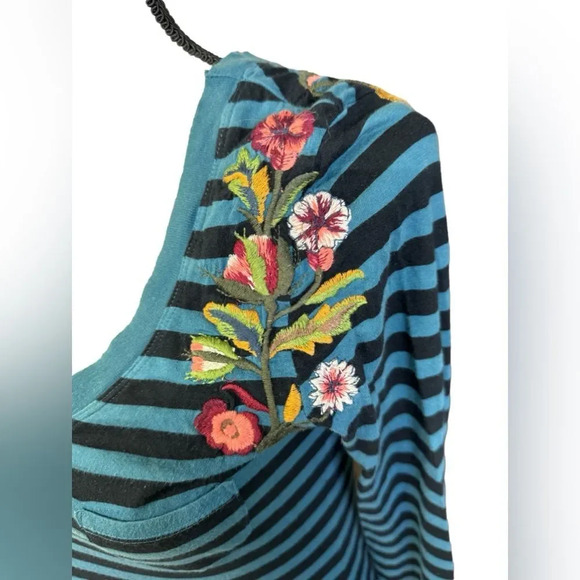 Johnny Was Size Striped Embroidered Scoop Neck Top - Picture 2 of 4